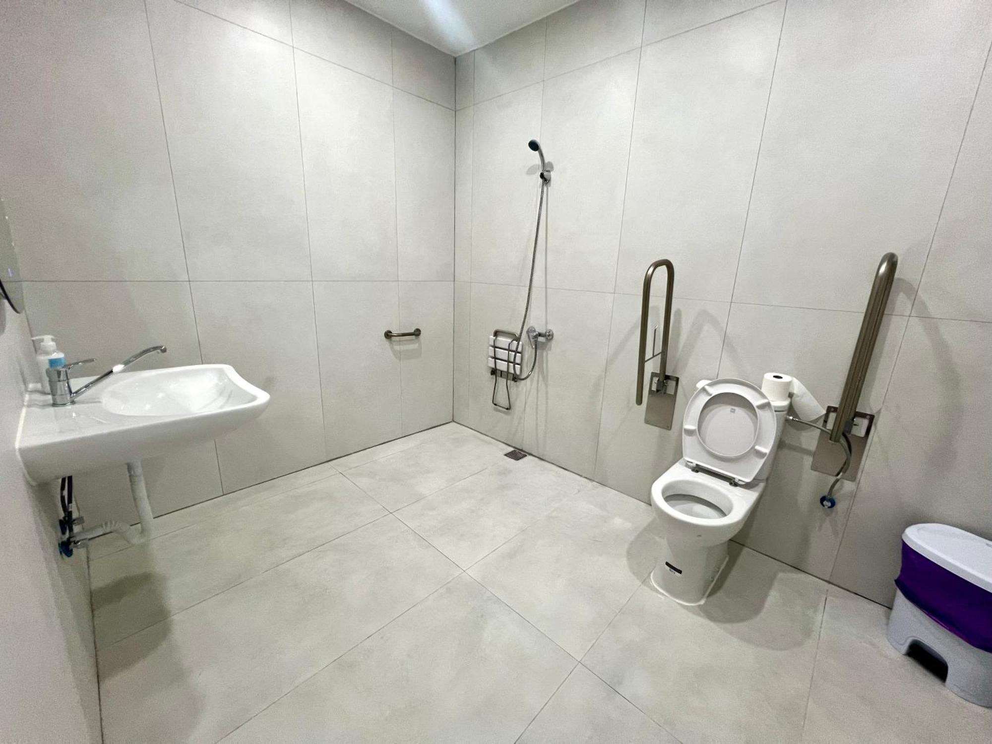 Hostel Oasis Madrid Eksteriør bilde