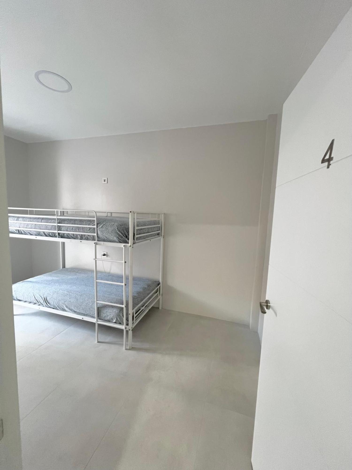 Hostel Oasis Madrid Eksteriør bilde