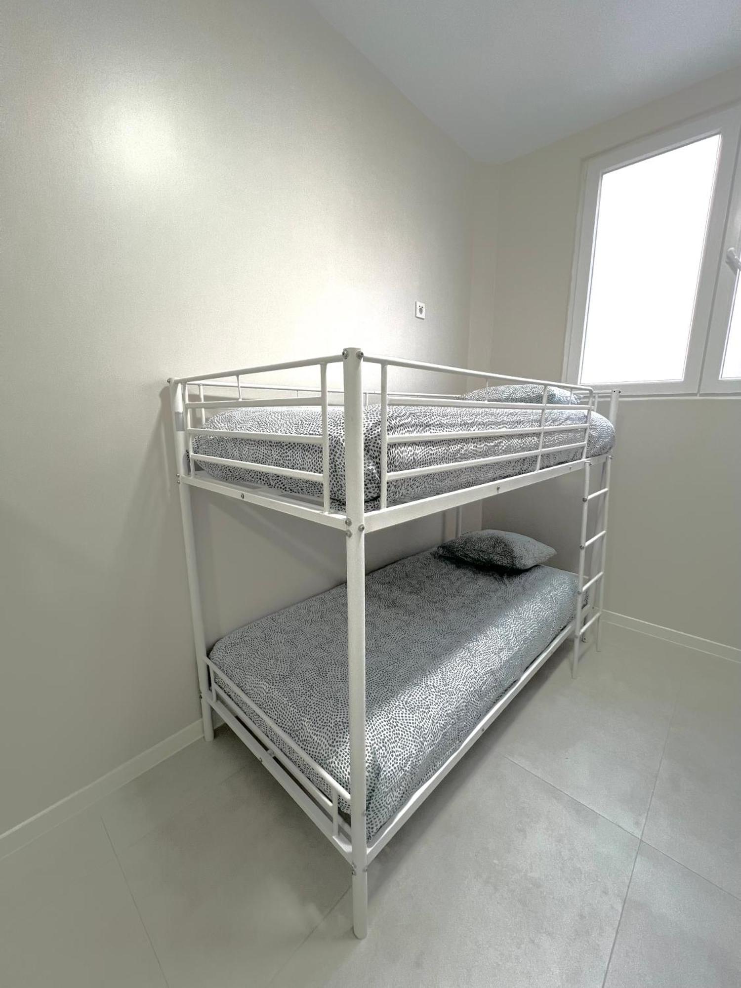 Hostel Oasis Madrid Eksteriør bilde